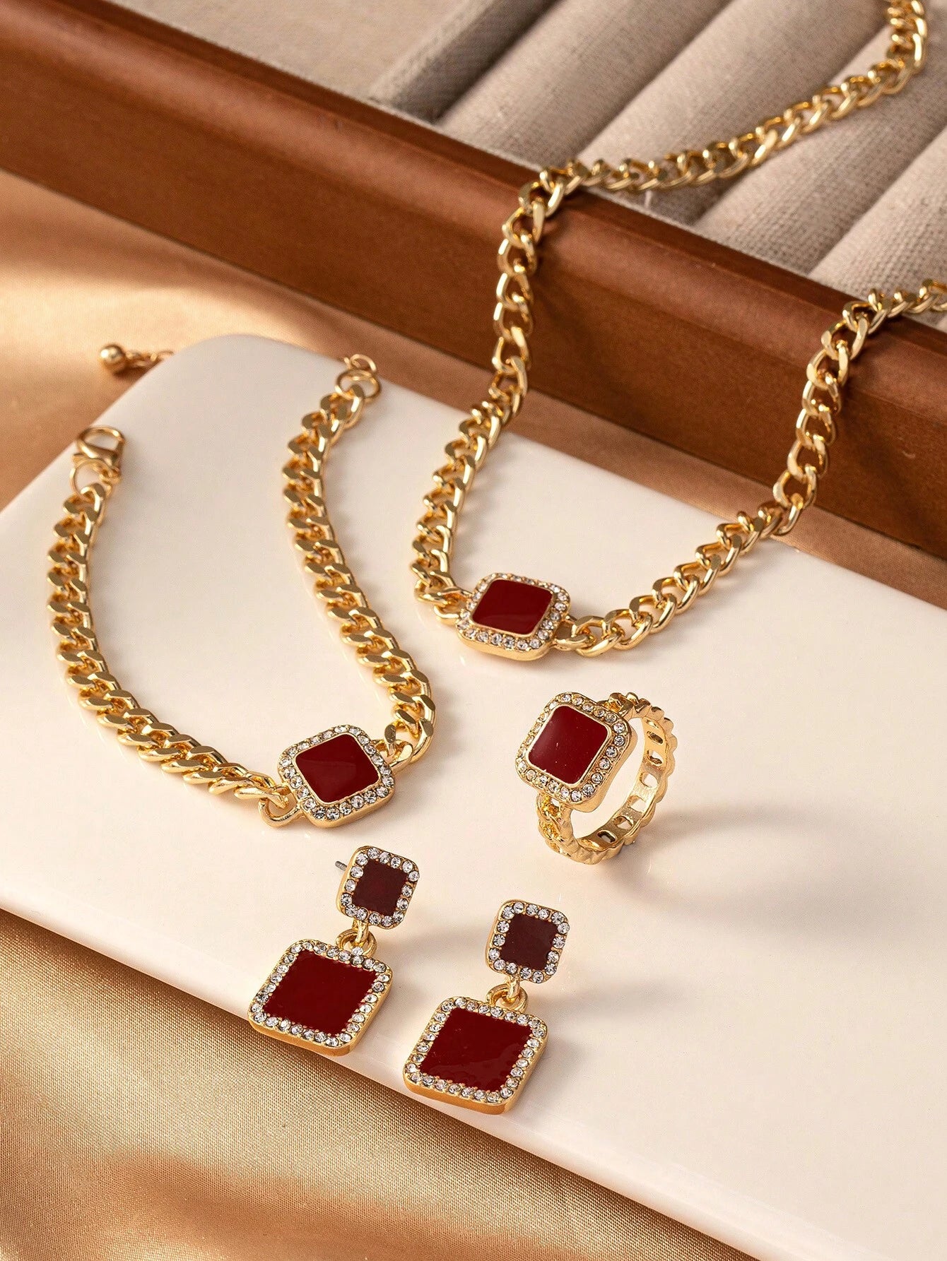 SHEIN 5pcs Elegant Enamel Jewelry Set Women