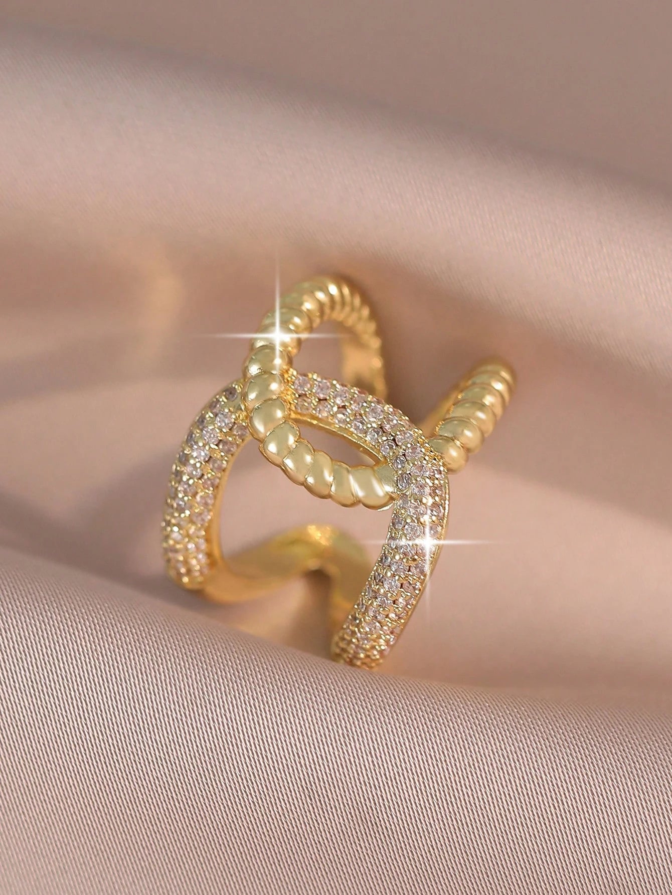 SHEIN 2pcs Twisted Cubic Zirconia Bracelet Ring Set