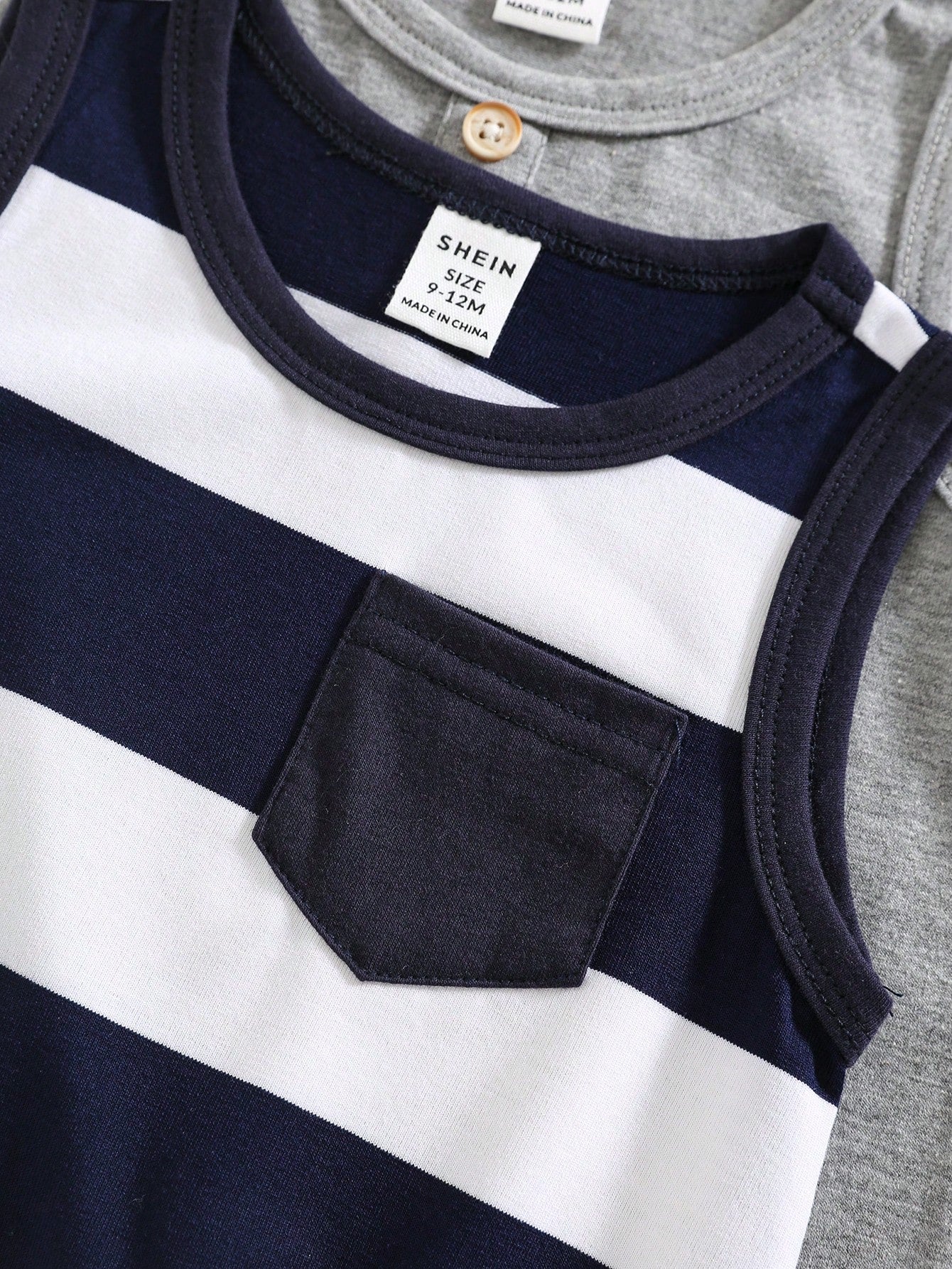 SHEIN 2pcs Newborn Baby Boy Cute Casual Striped Sleeveless Knit Romper Set