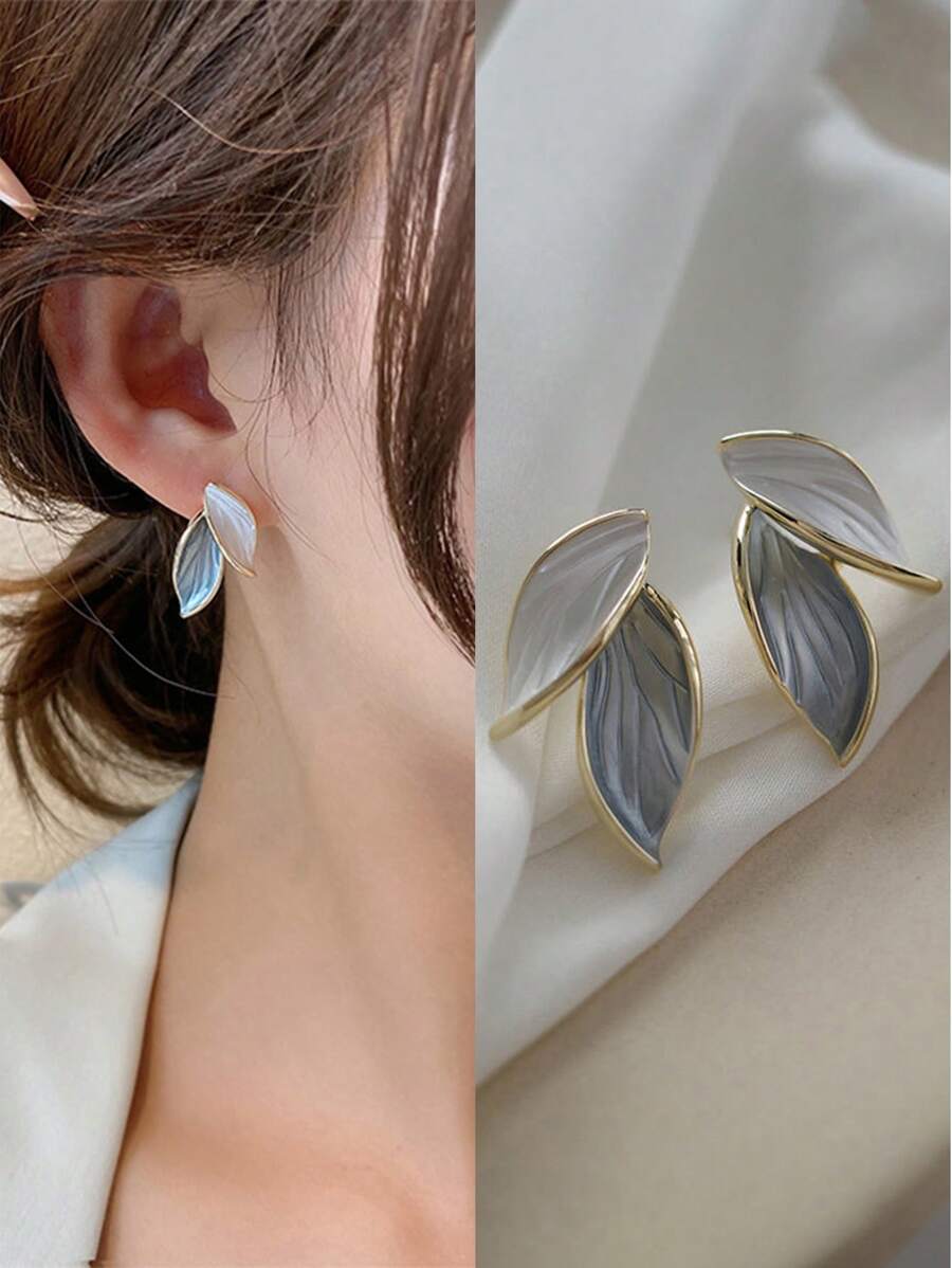 SHEIN blue and white gradient French stud earrings with a falling leaf design