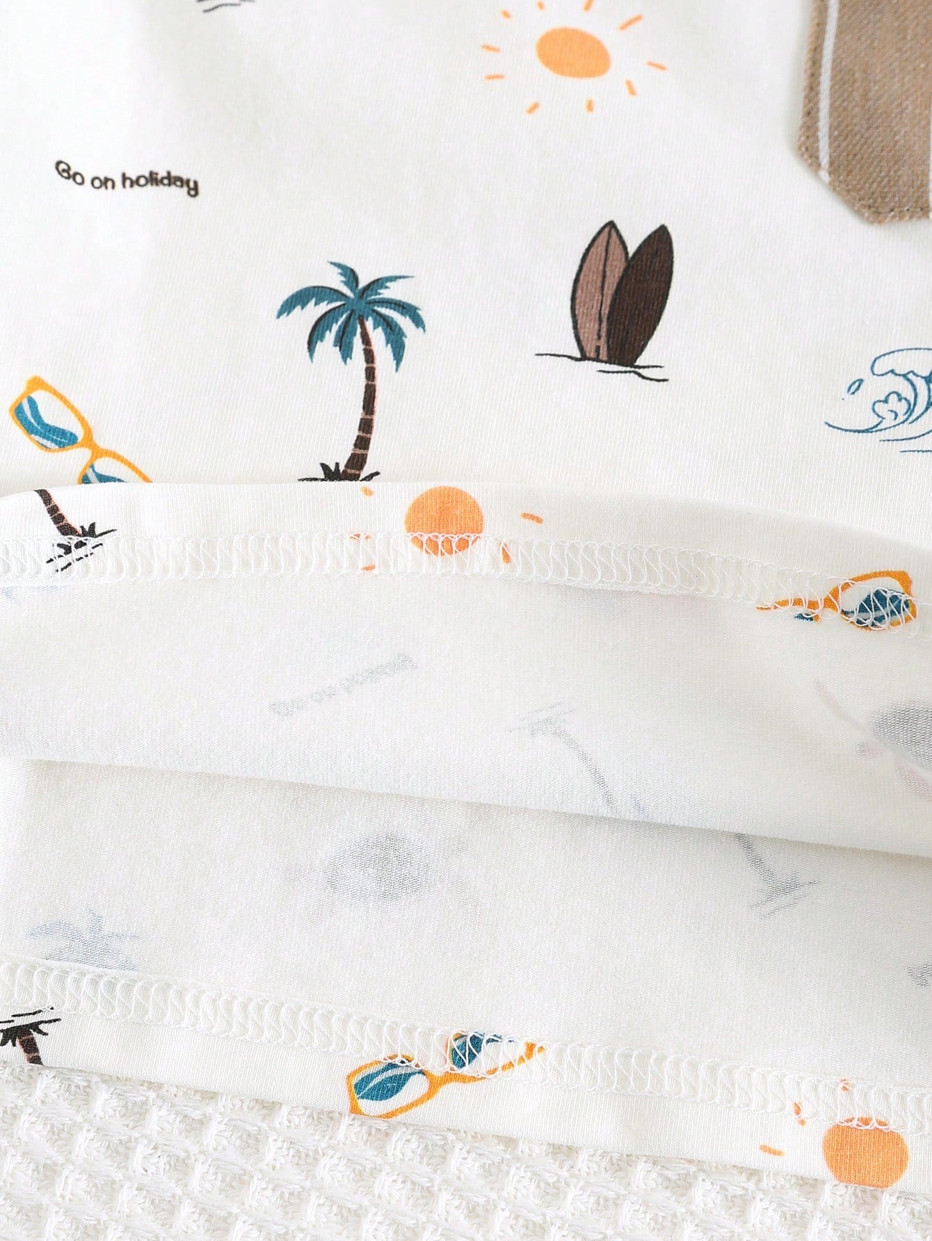 SHEIN 2pcs Newborn Baby Boy Round Neck Short Sleeve Top & Striped Shorts Summer Outfit Set