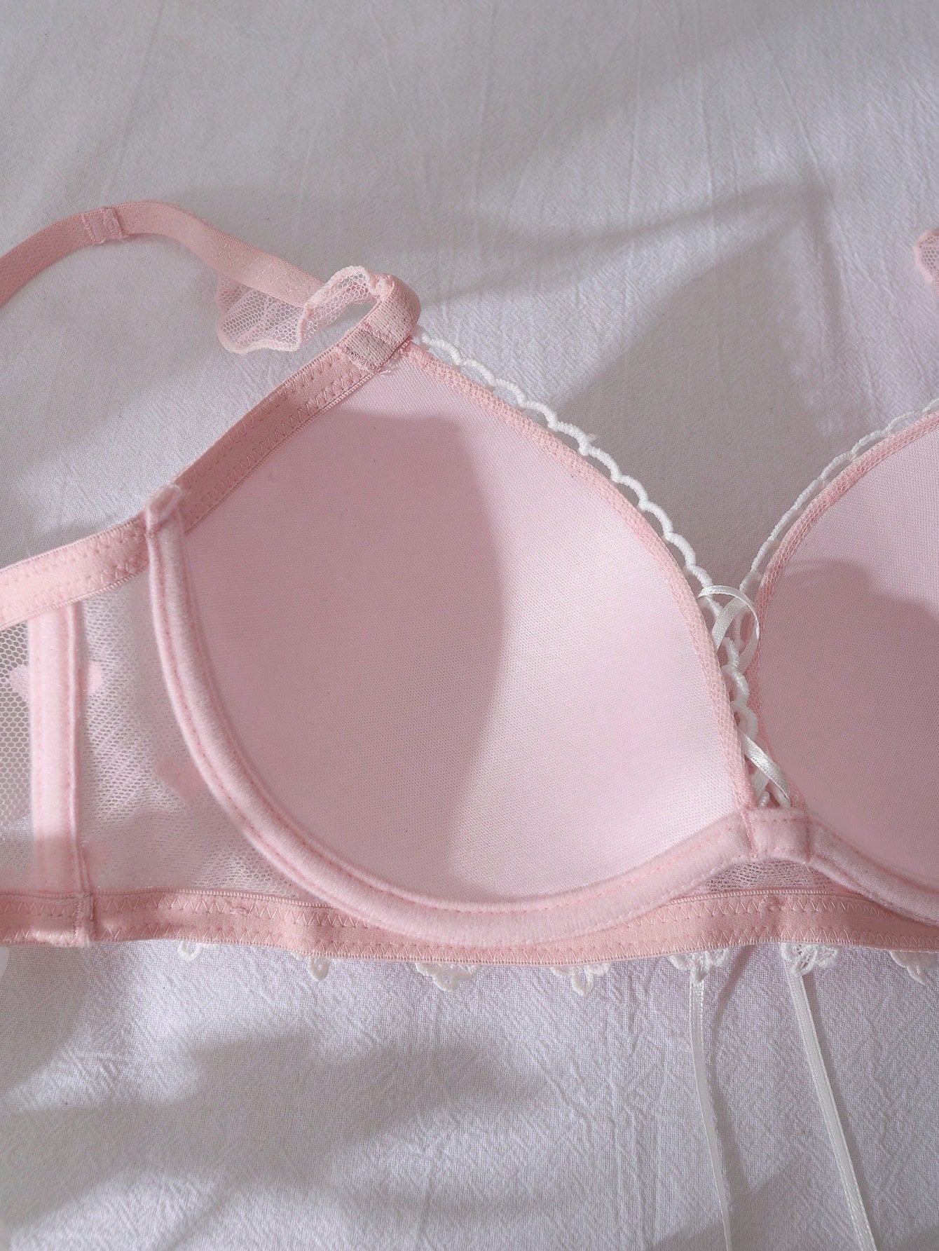 SHEIN DelicateAllure 3/4 Cup Push-Up Padded Bra with Criss-Cross Straps, Bowknot & Heart-Shaped Embroidery