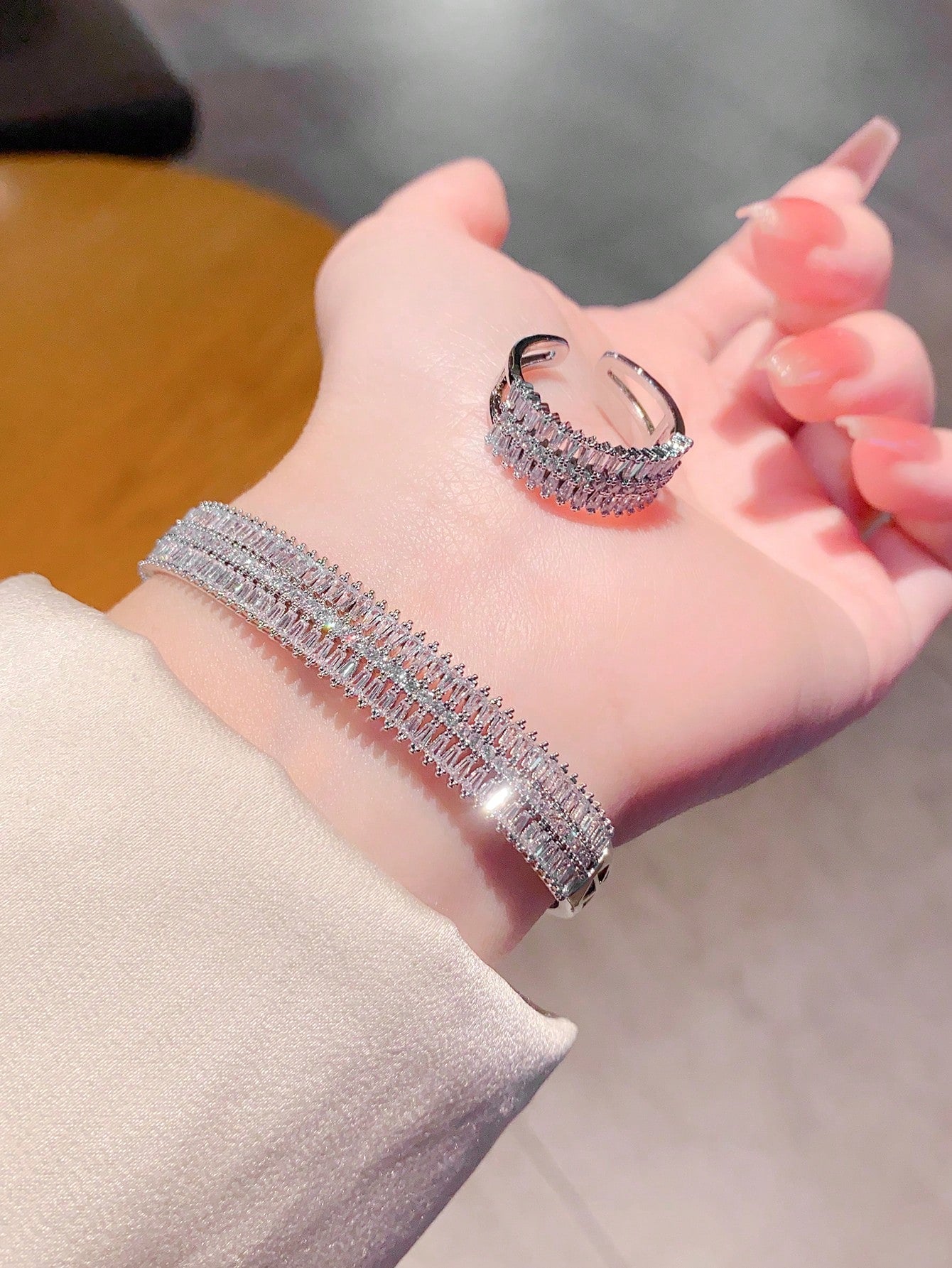 SHEIN Luxury Cubic Zirconia Star Ring Bracelet Set Gold