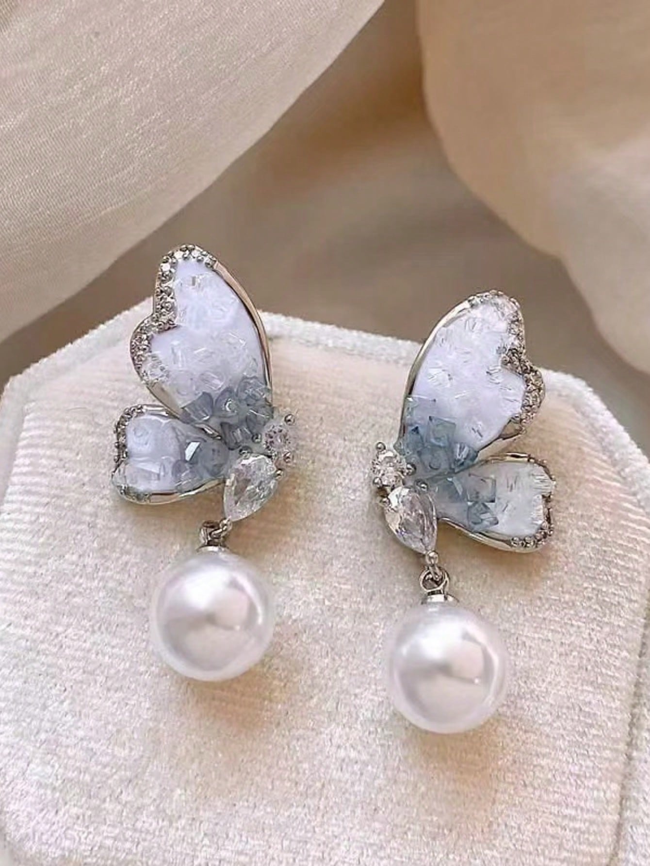 SHEIN Korean Elegant Pearl Flower Vintage Stud Earrings
