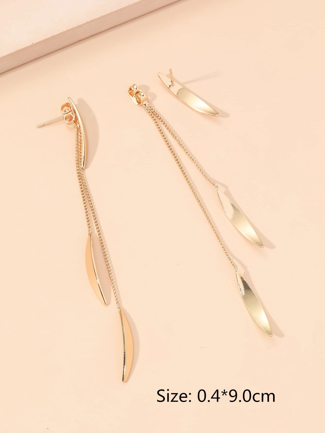SHEIN Leaf Decorative Earring Jackets Women