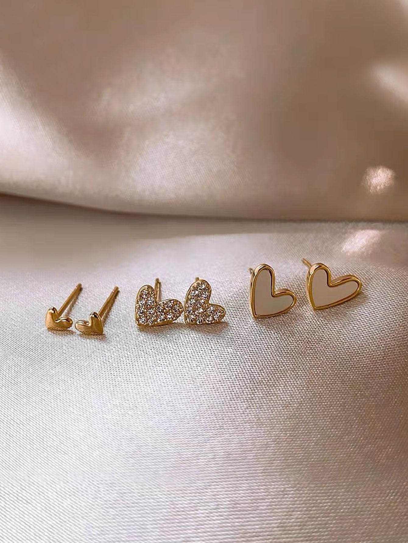 SHEIN Fashionable Delicate Heart Shape Rhinestone Stud Earrings Set