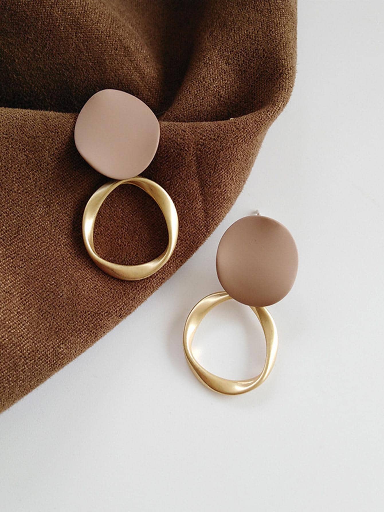 SHEIN Fashion Geometric Design Stud Earrings Women Daily