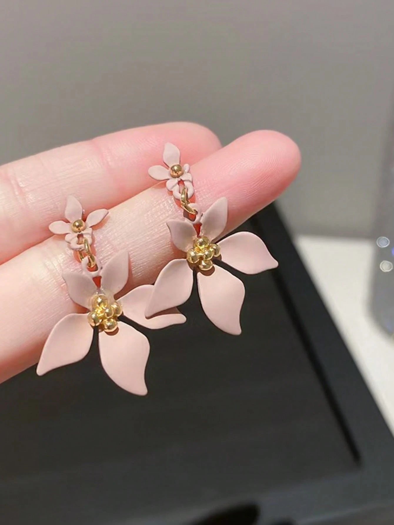 SHEIN Flower Dangle Earrings Suitable Daily Festival Women