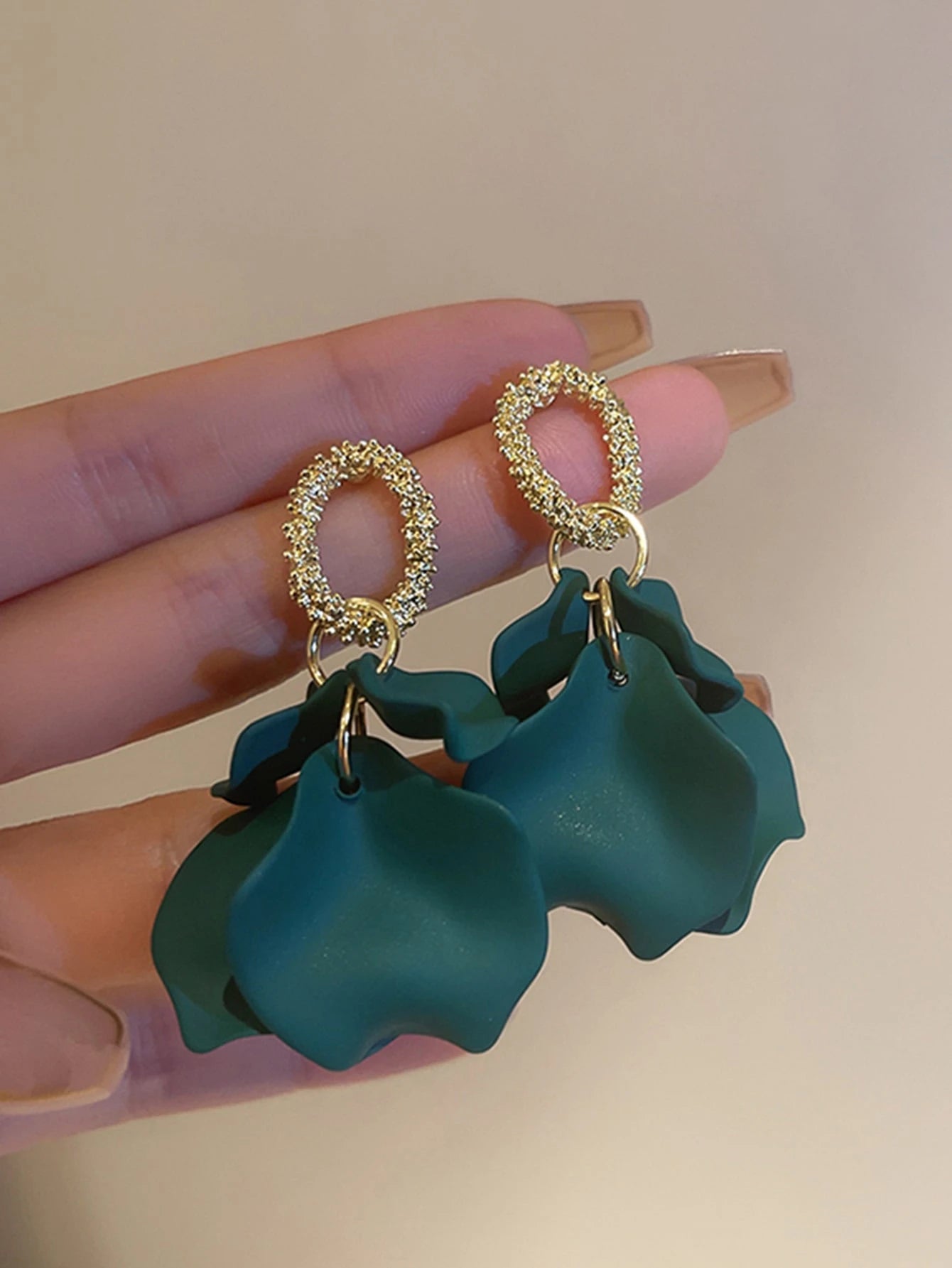 SHEIN Petal Tassel Drop Earrings Fashionable Women