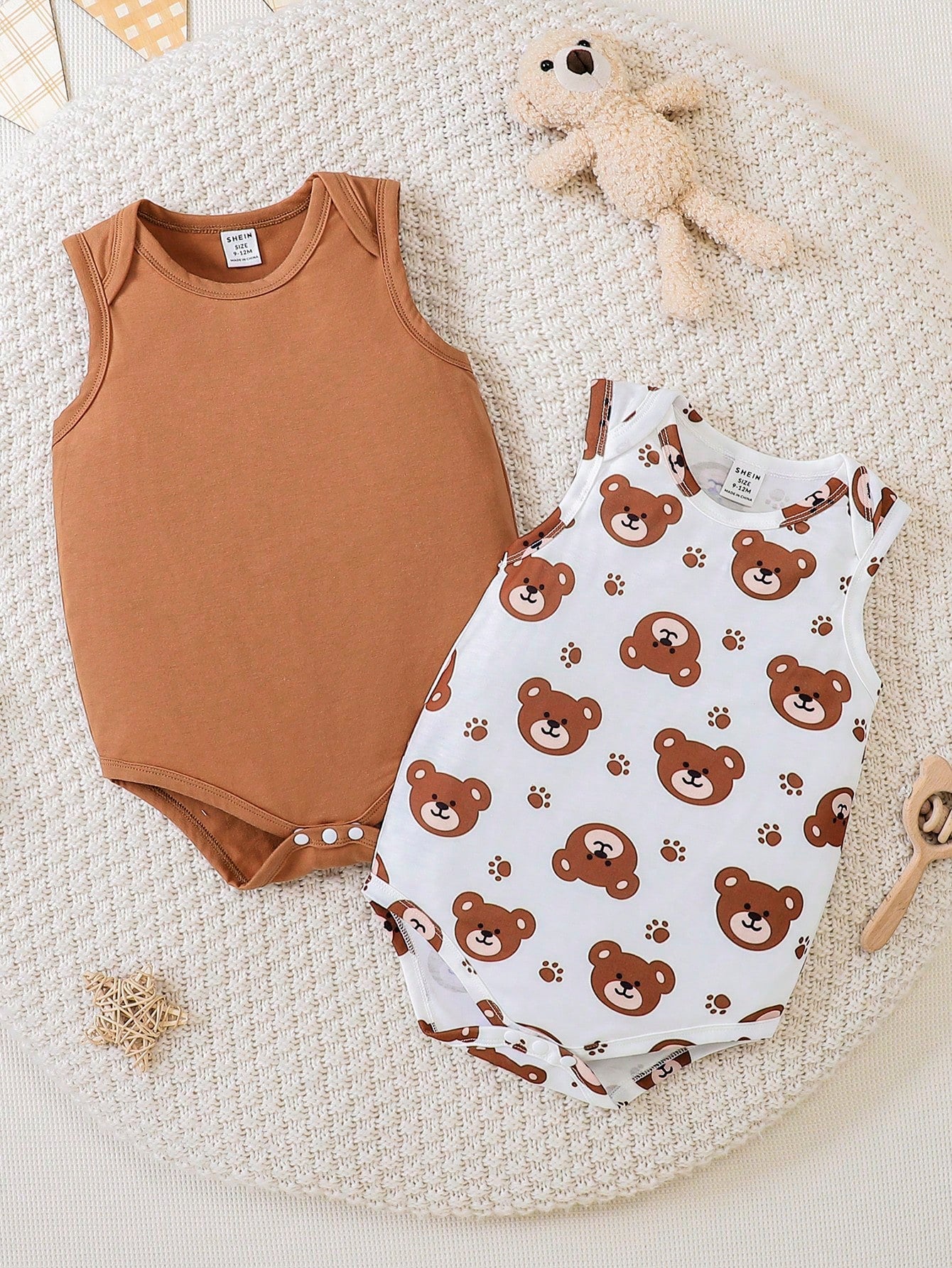 SHEIN Vintaside Kids Baby Boy 2pcs Bear Print Tank Bodysuit