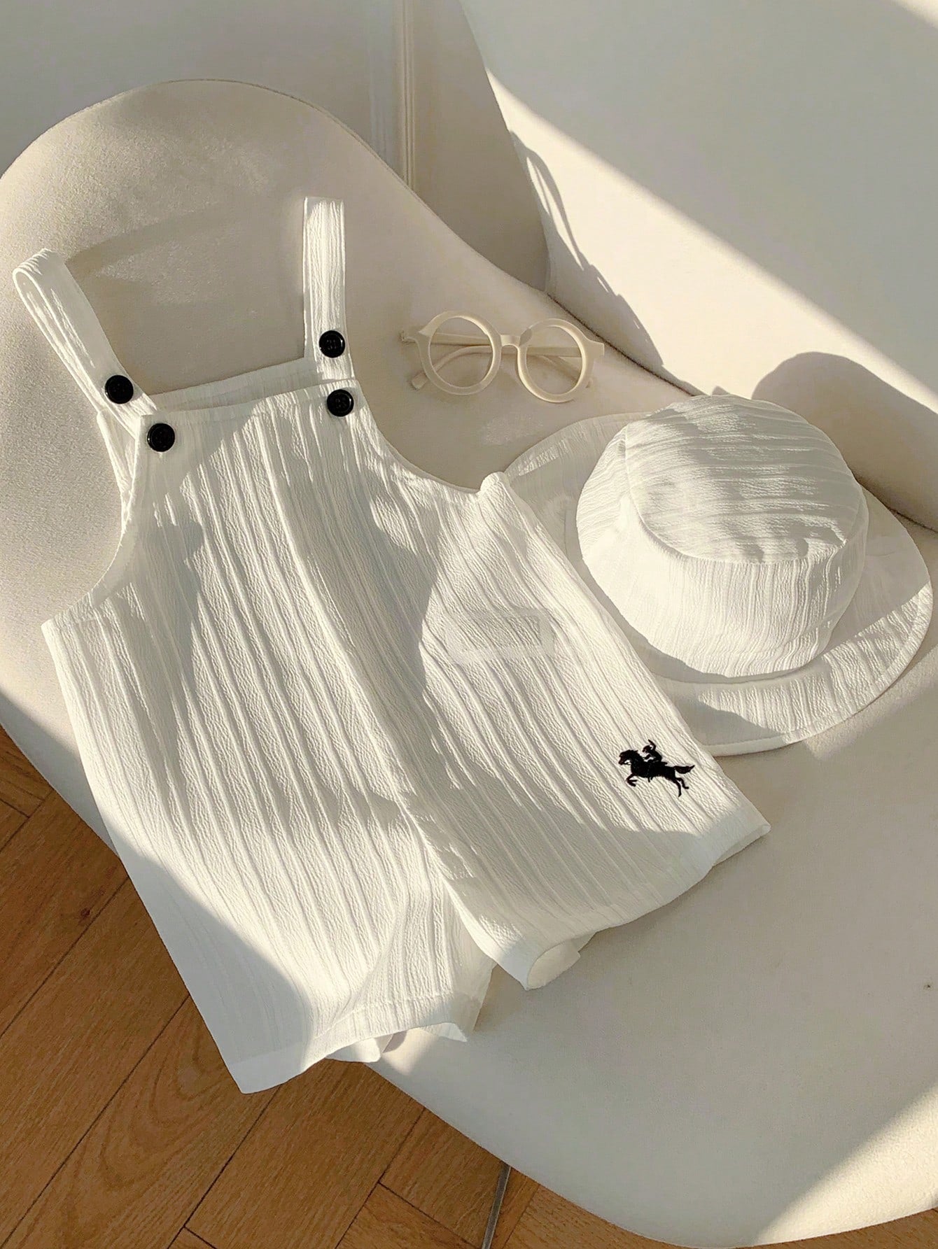 SHEIN Unisex Newborn Baby Romper with Bib Pants & Sun Hat Set