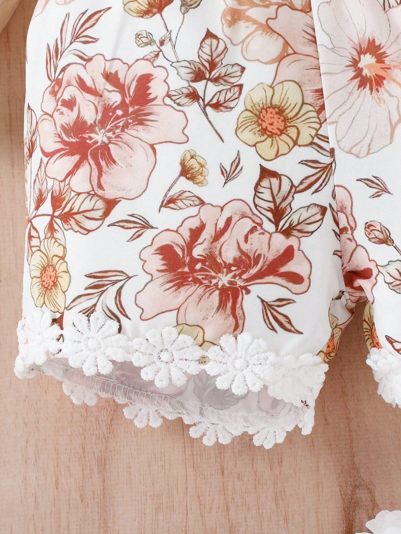 SHEIN Baby Girl Floral Print Crisscross Back Cami Romper Set