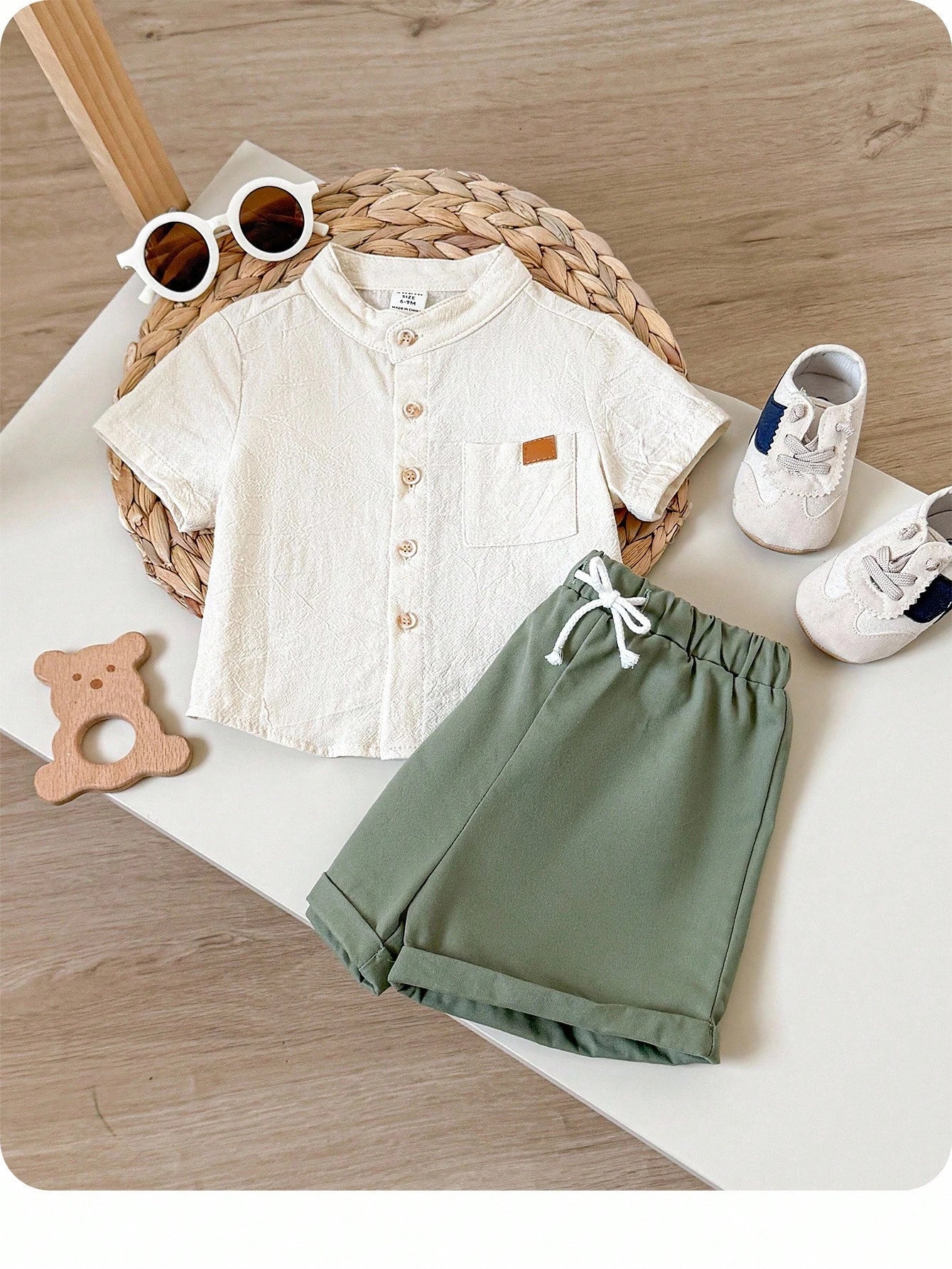 SHEIN Baby Boys Stand Collar Shirt With Bow Tie Shorts