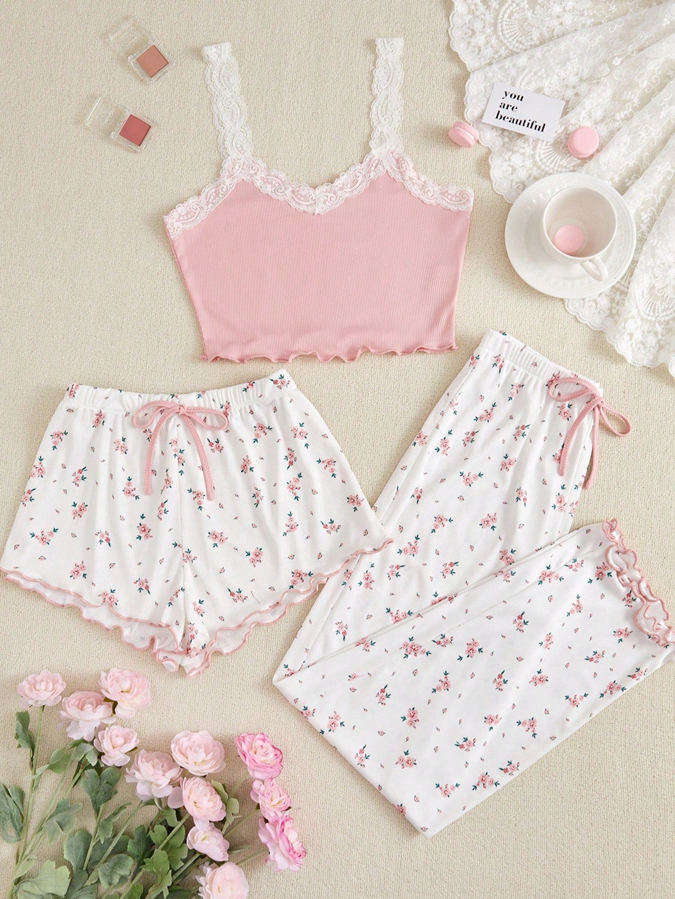 SHEIN Women Lace Trim Cami Top And Floral Shorts Set