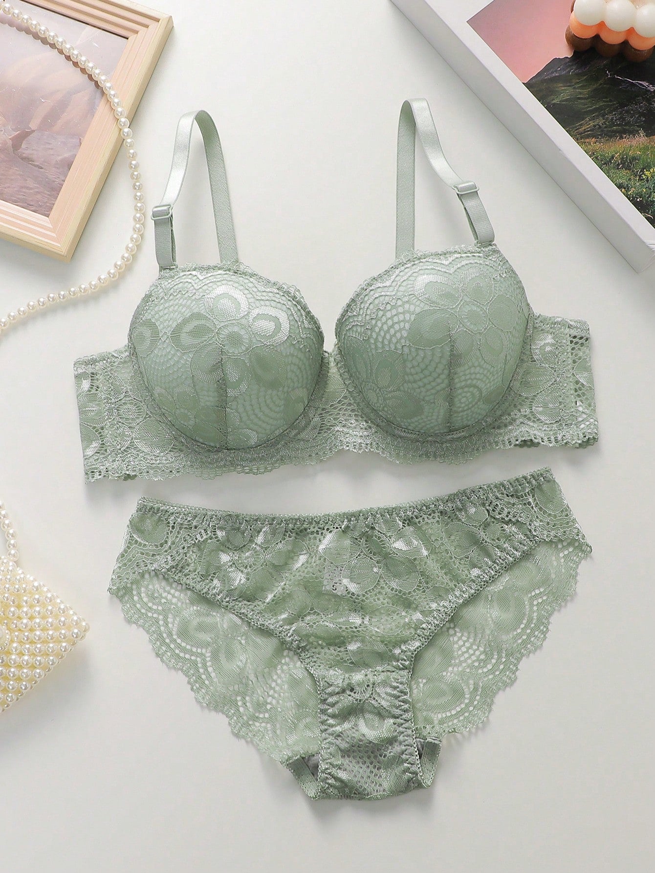 SHEIN Esselle Lace Lingerie Set With Underwire and Triangle Panty