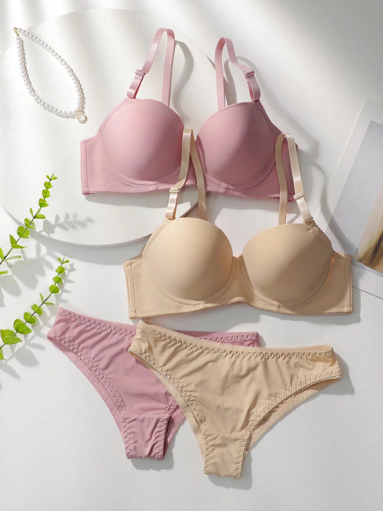 SHEIN 4pcs Women Underwire Lingerie Set with Triangular Panties