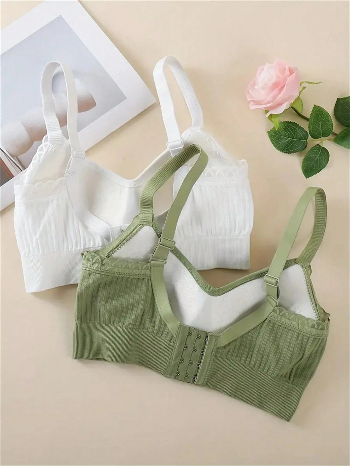 SHEIN 2pcs Lace Trim Soft Seamless Push-Up T-Shirt Bras for Women